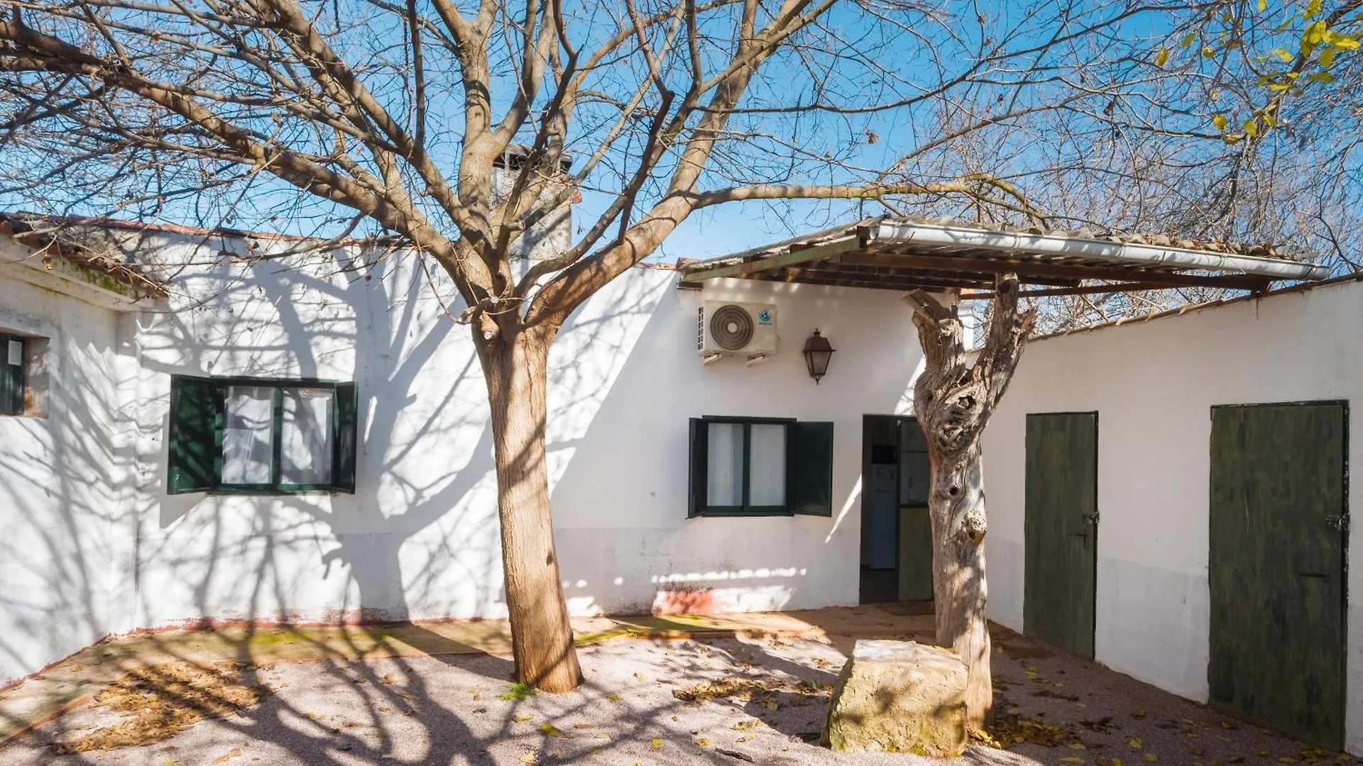 La Casa Del Castano Villa Fuenteheridos 0*,